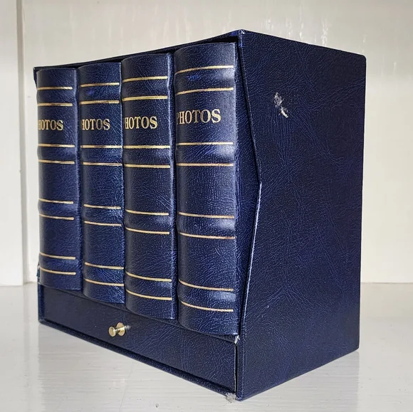 A Set Of 4 Photo Books, 4 X 6 Storage & Organization